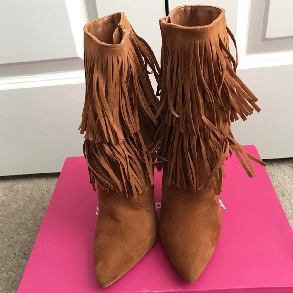Shoe Republic LA XIRA Womens Fringe Stiletto Ankle Boots Rust Color Size 8.5m